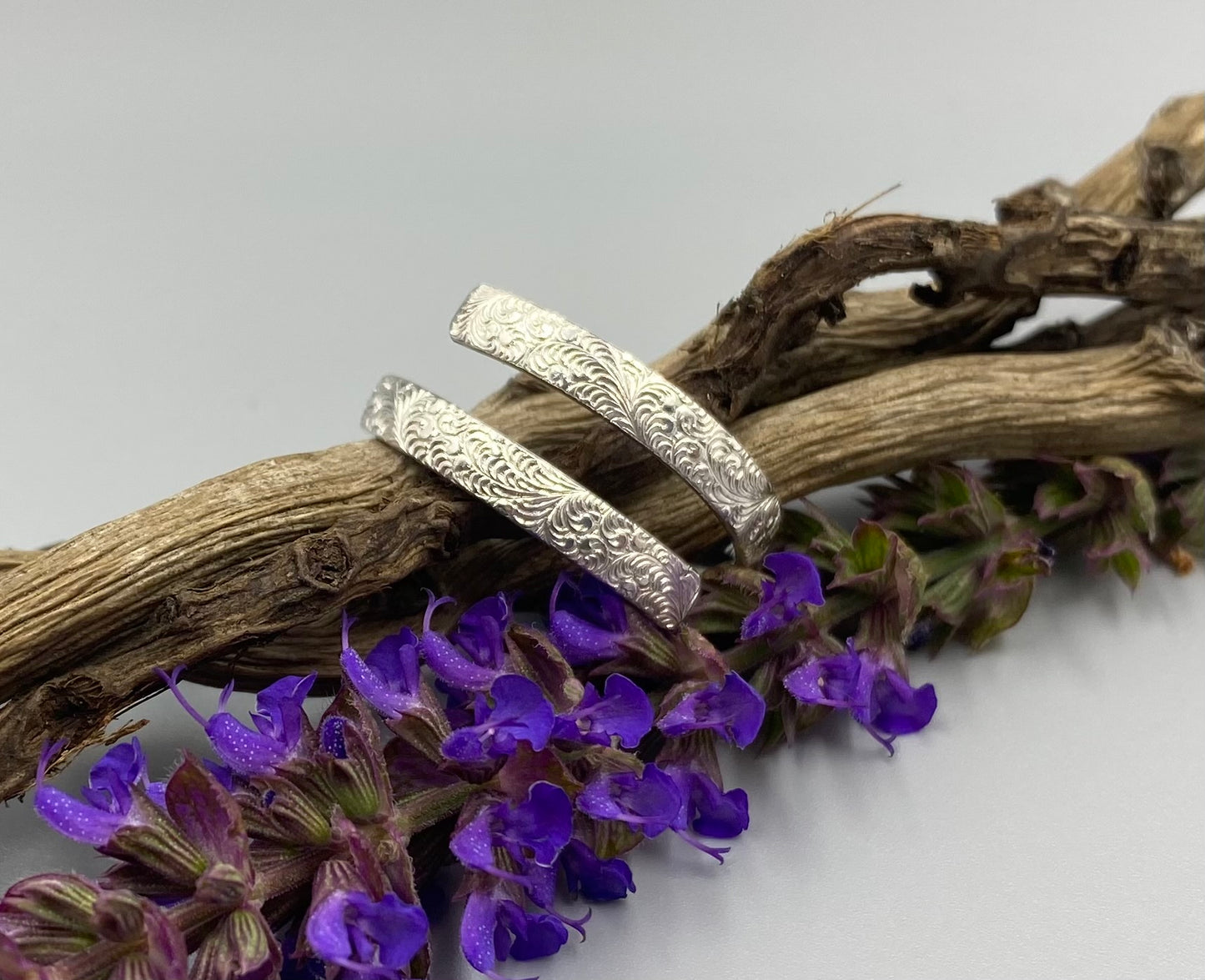 Sterling silver floral pattern wrap ring