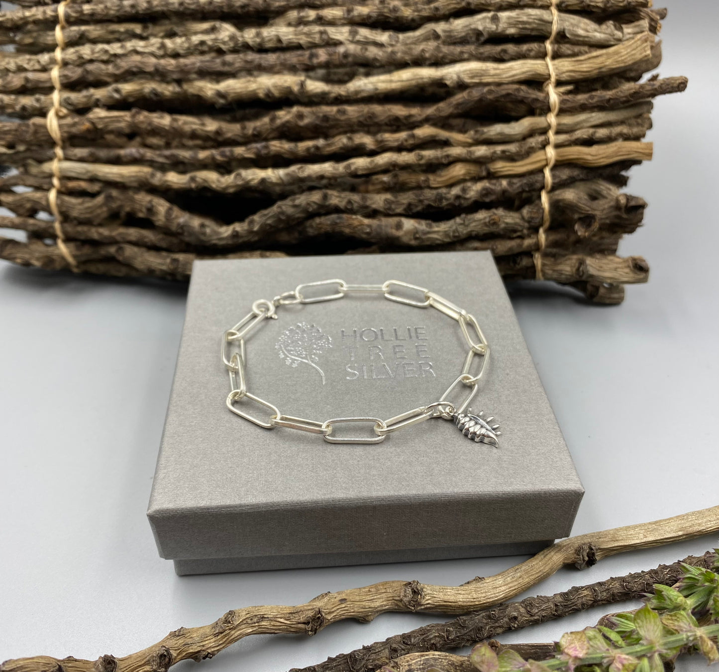 Sterling silver conch shell charm chunky trace chain bracelet