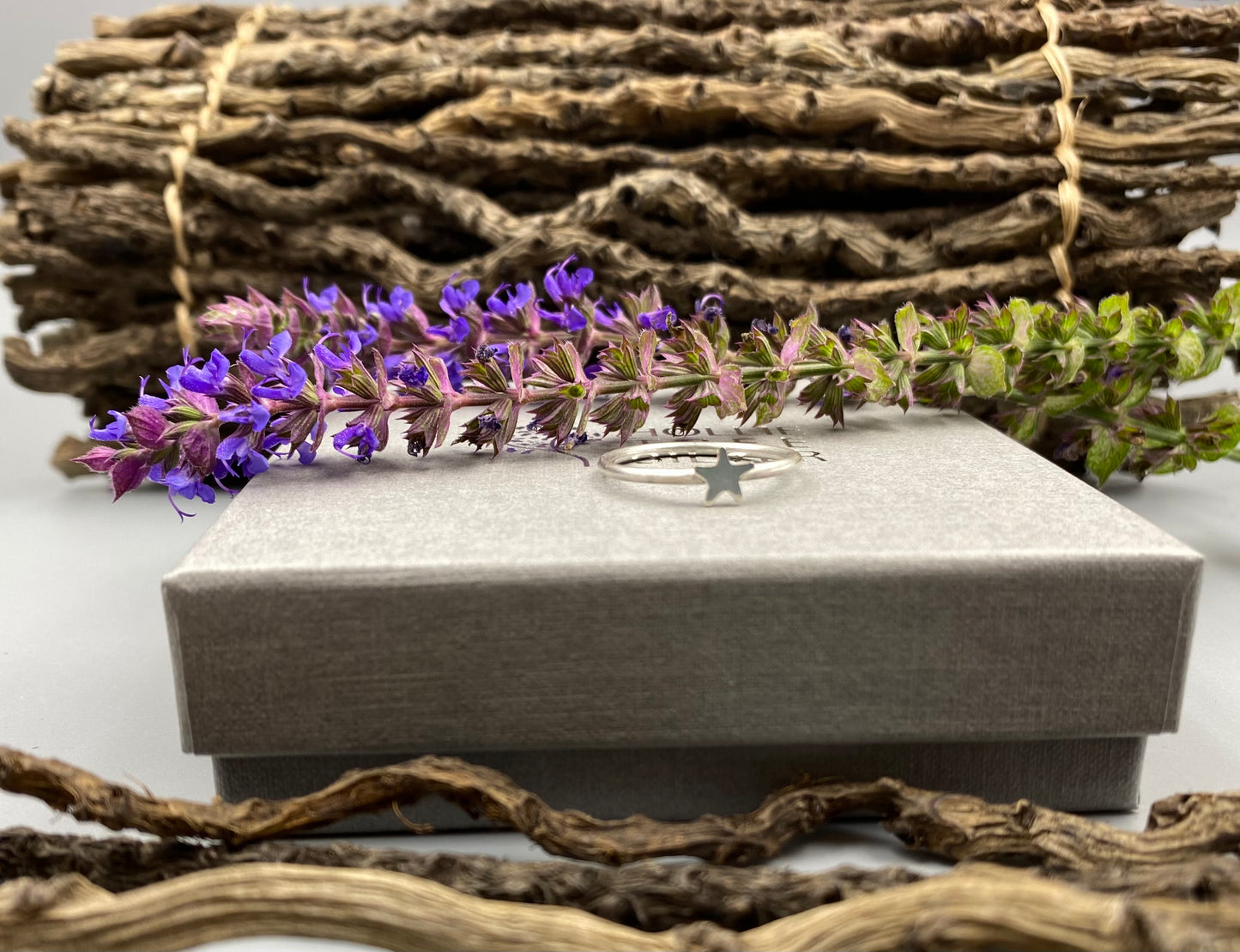 Sterling silver polished star ring