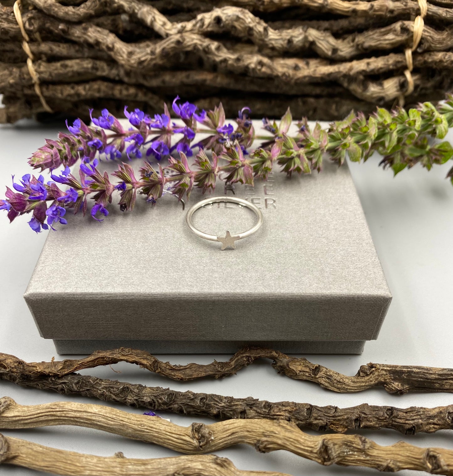 Sterling silver polished star ring
