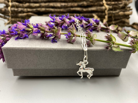 Horse charm skinny trace chain necklace in Sterling Silver