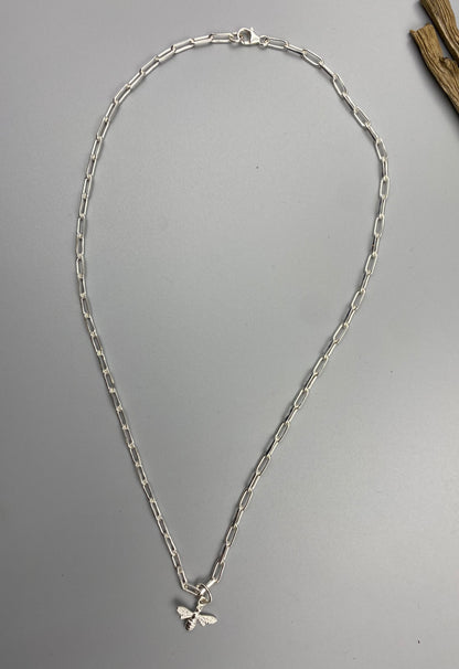 Bee charm trace chain necklace in Sterling Silver