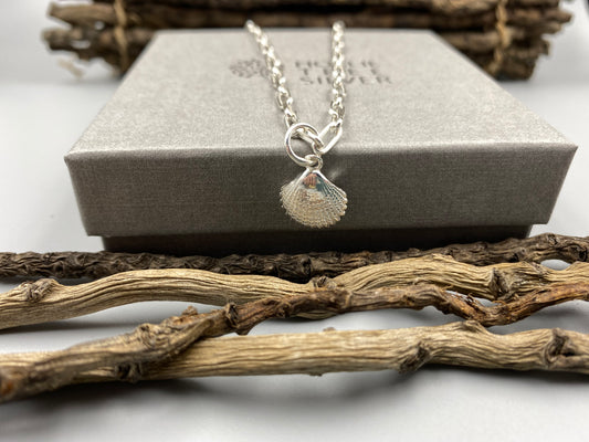 Scallop charm trace chain necklace in Sterling Silver
