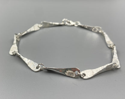 Daisy chain bracelet in large link Sterling Silver